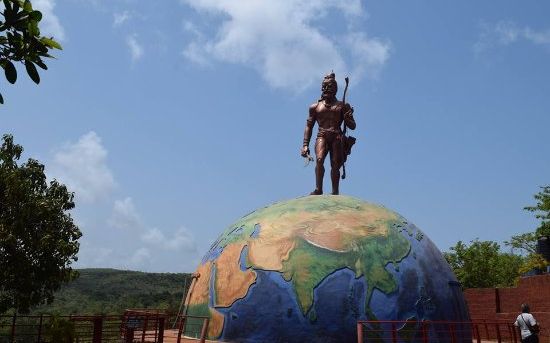 The Parshuram statue and viewpoint at Burondi near Dapoli